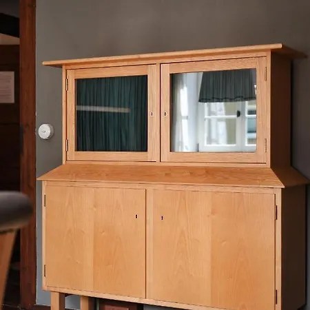 Poessnecker Werkstaetten -tessenow Apartment *